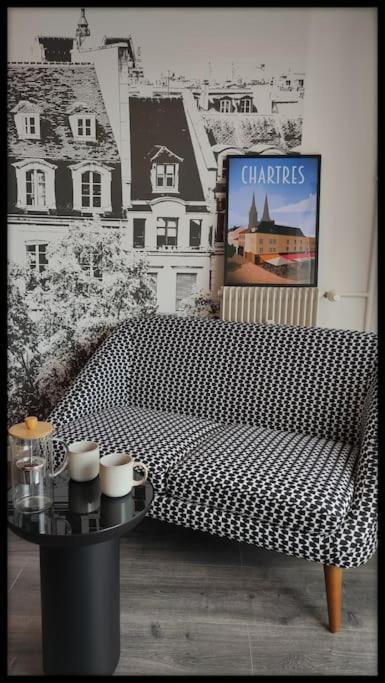 Apartamento Le P'Tit Beauce Au Coeur De Chartres Exterior foto